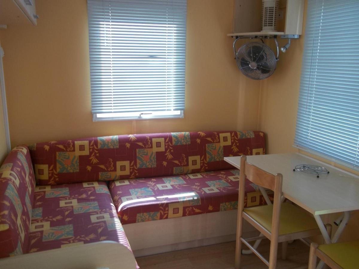 Camping Aire Du Gros Pre Lesseux Εξωτερικό φωτογραφία